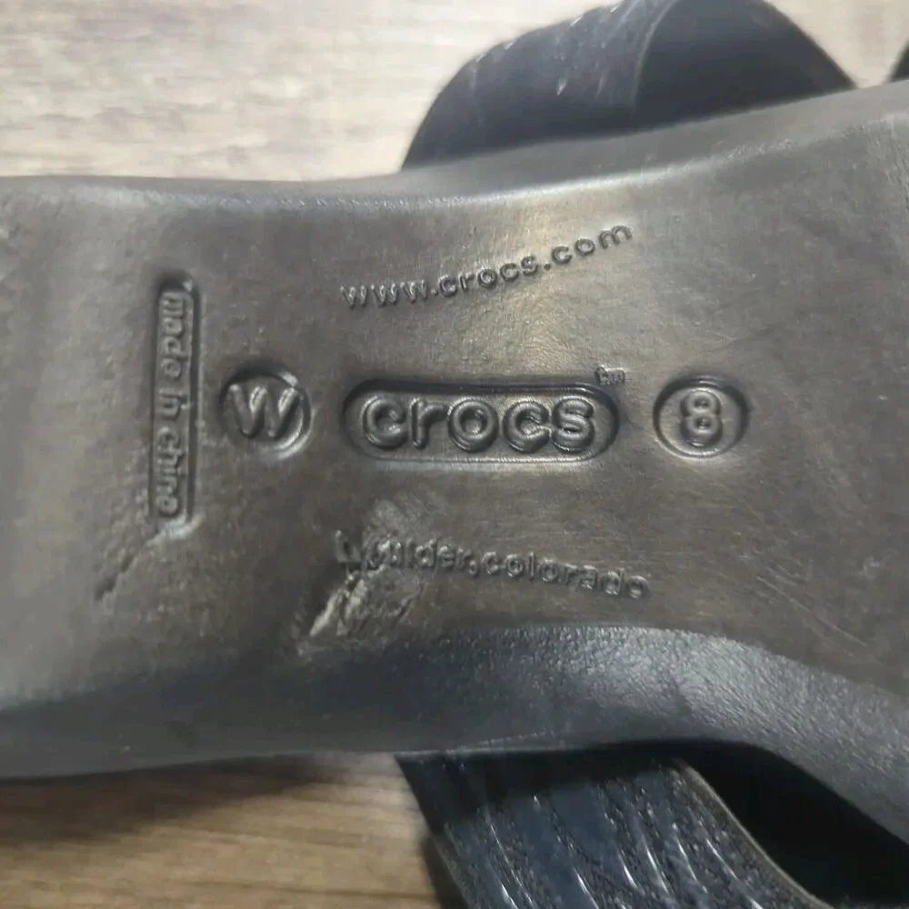 Crocs Sandals Women's Size 8 Molalla II Black Animal Print Criss Cross Wedge